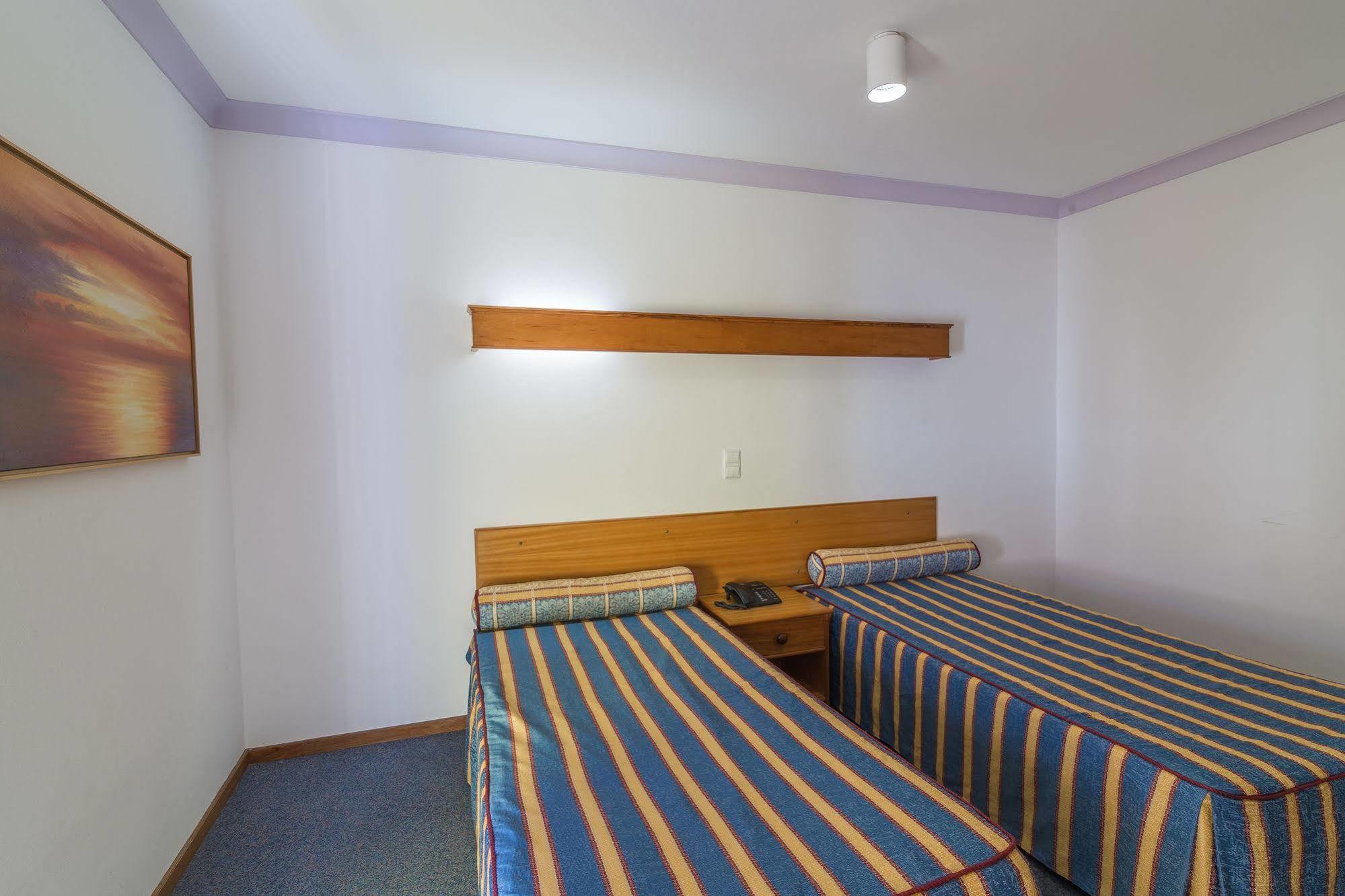 Hotel Teresinha Praia da Vitória Eksteriør bilde